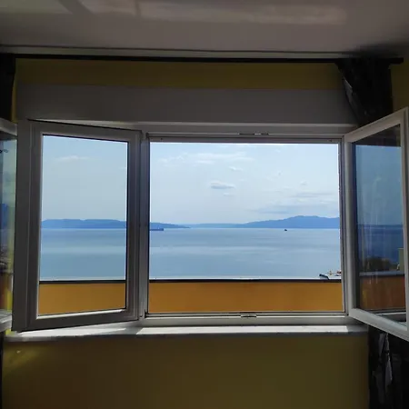 Apartment Yuriel - Sea View Rijeka