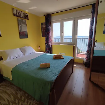 Yuriel - Sea View *