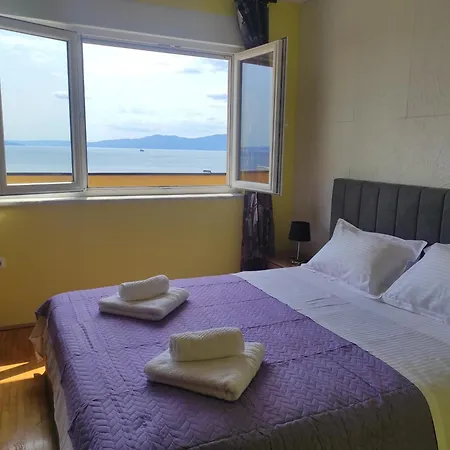 Apartment Yuriel - Sea View