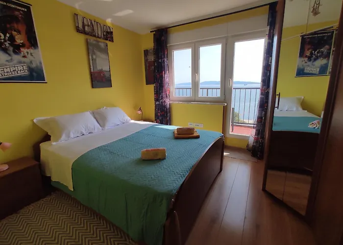 Yuriel - Sea View *