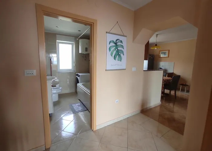 Yuriel - Sea View Apartament *
