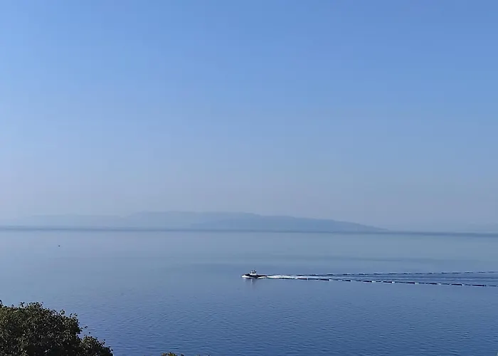 Yuriel - Sea View *